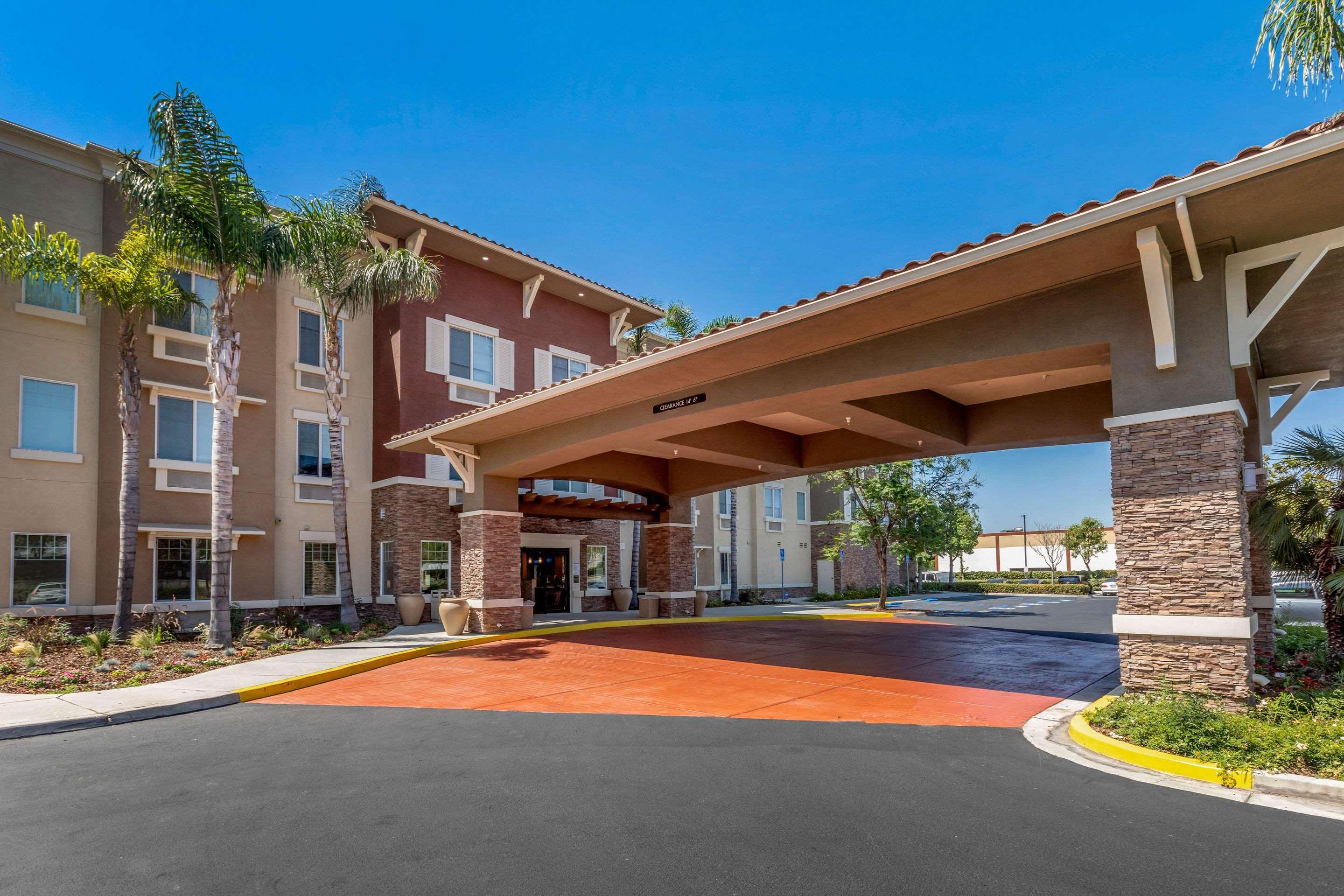 Comfort Inn & Suites Near Ontario Airport Extérieur photo