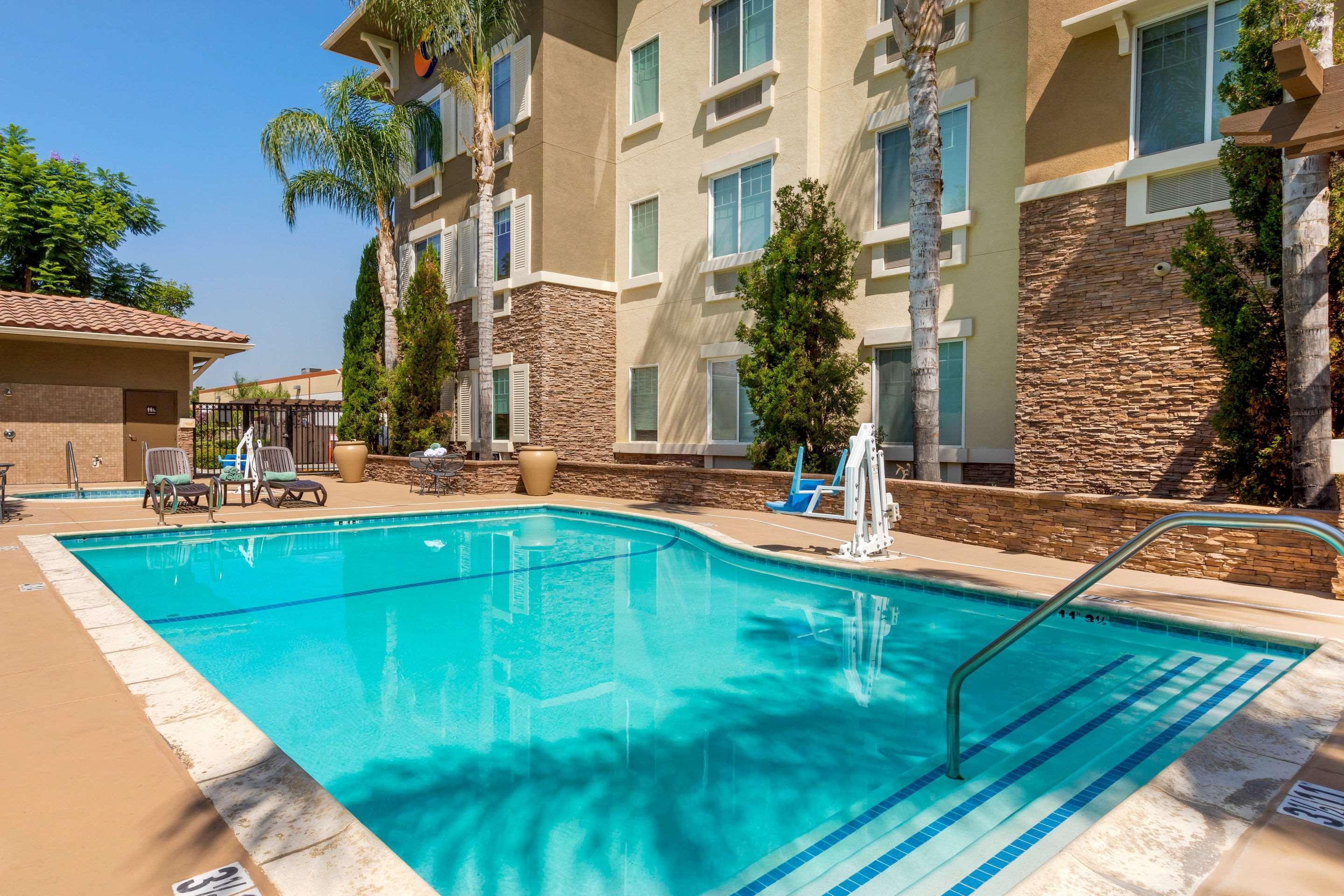 Comfort Inn & Suites Near Ontario Airport Extérieur photo