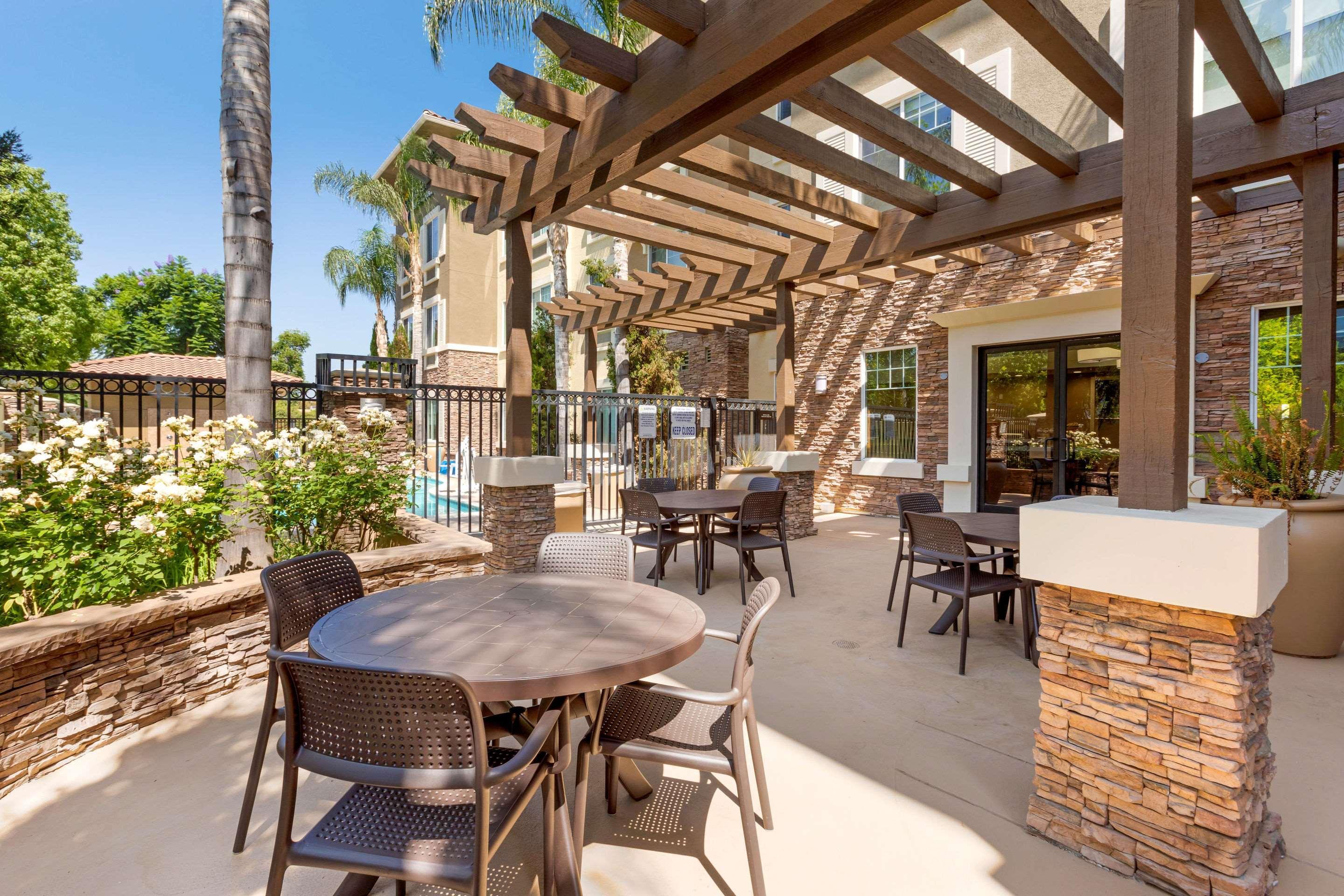 Comfort Inn & Suites Near Ontario Airport Extérieur photo