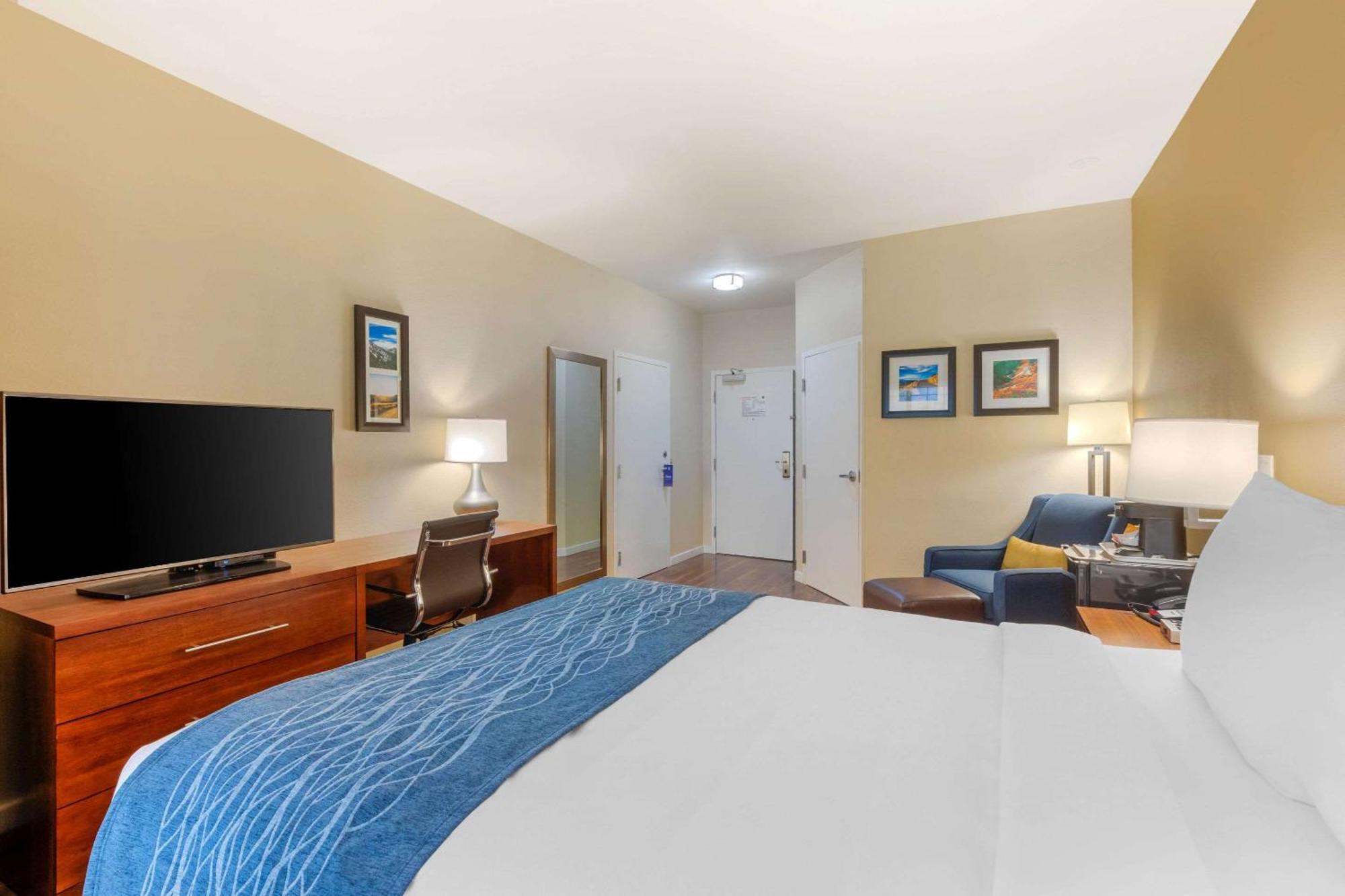 Comfort Inn & Suites Near Ontario Airport Chambre photo